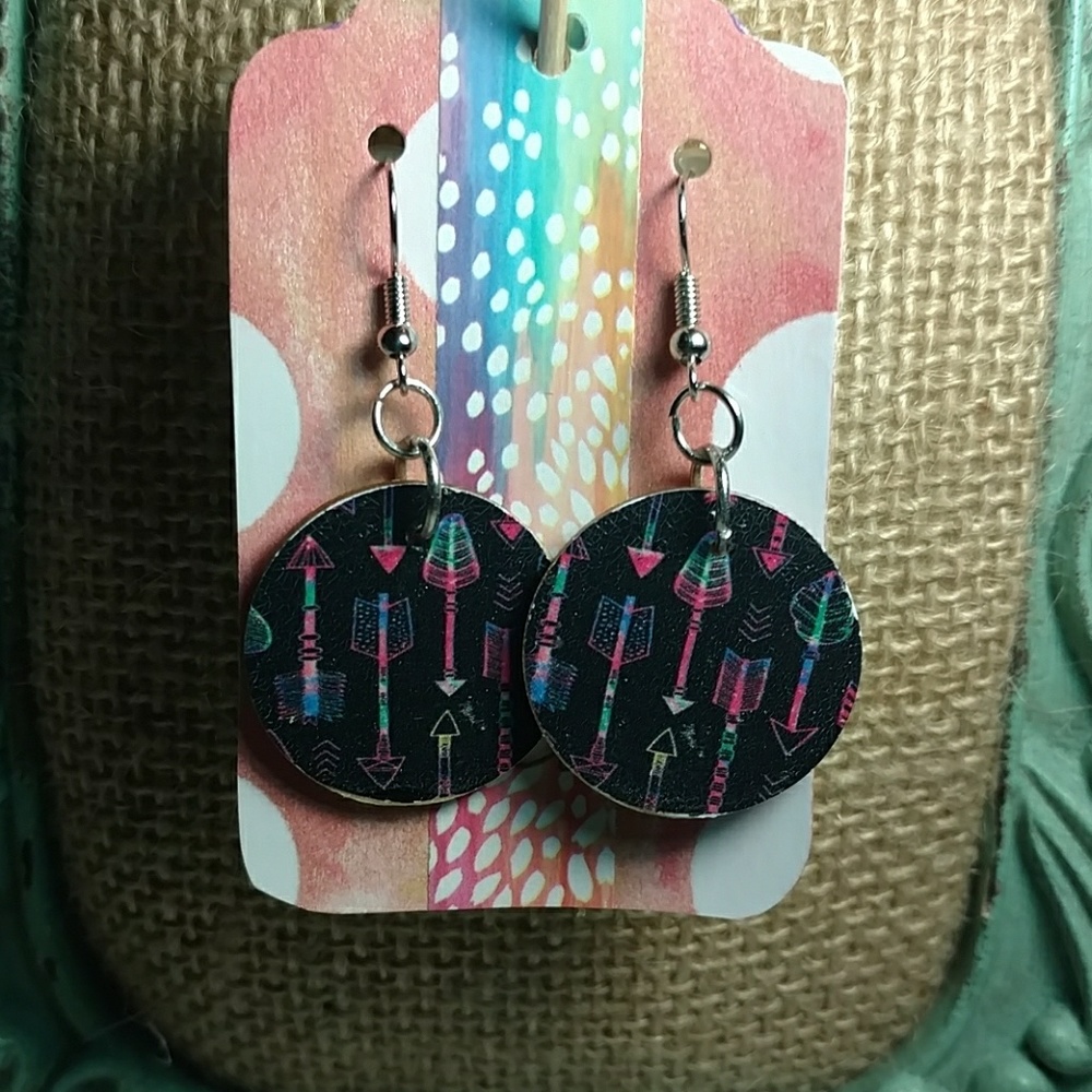 Colorful Arrow Patterned Earrings
